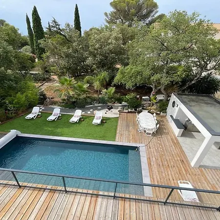 Willa Contemporaine Avec Piscine Et Climatisation A St Aygulf - Fr-1-768-113