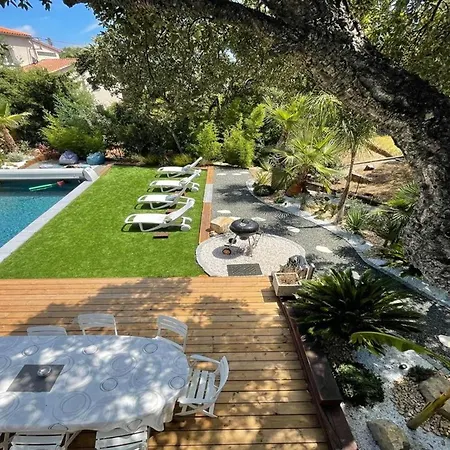 Contemporaine Avec Piscine Et Climatisation A St Aygulf - Fr-1-768-113 Villa