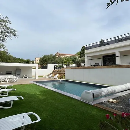 Contemporaine Avec Piscine Et Climatisation A St Aygulf - Fr-1-768-113 * Frejus